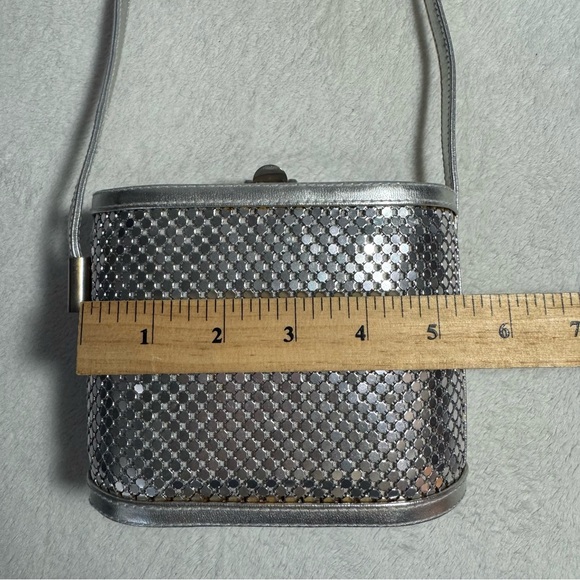 Vintage Silver Mesh Metal Frame Box Bag by Y&S - Picture 11 of 13